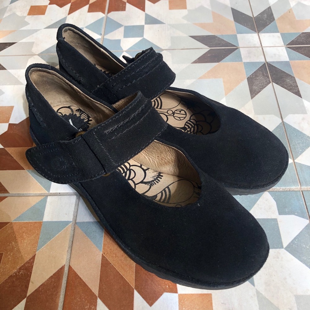 Fly London // Robi' Mary Jane Wedge